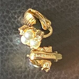 DIOR VINTAGE FAUX PEARLS AND RHINESTONE EARRINGS